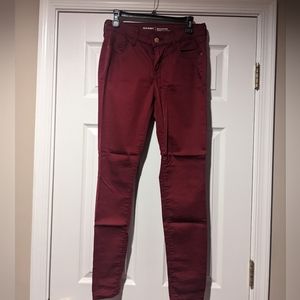 Preowned Women's 6 Old Navy Rockstar Midrise Skinny Jeans-Maroon